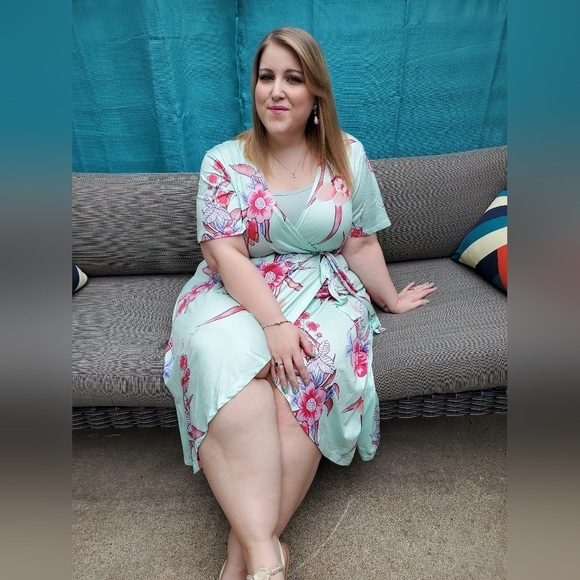 🩷5/$25🩷 Floral Print Mint Dress, Plus Size 1X - Picture 1 of 12